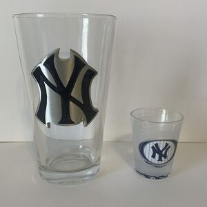 New York Yankees Beer Glass 16 oz Pewter Emblem and Shot Glass 1.5oz MLB Frosted